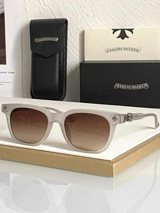 Picture of Chrome Hearts Sunglasses _SKUfw73376693fw